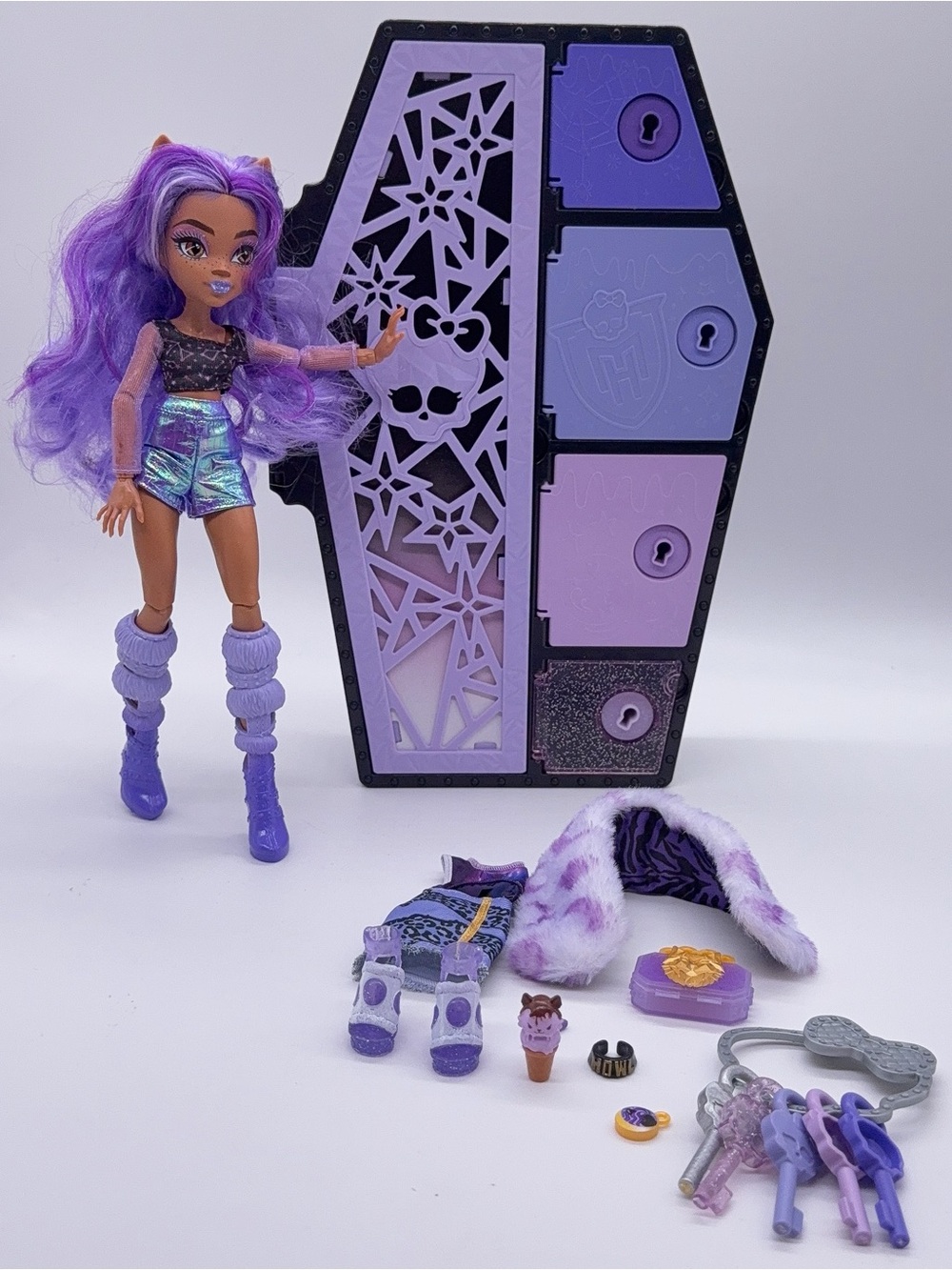 Monster High G3 Skulltimate Fearidescent Clawdeen Wolf without Locker